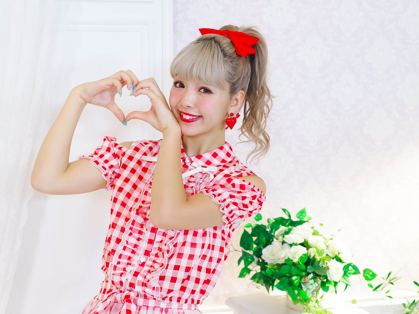 藤田ニコル／撮影：柳内良仁（C）TBS