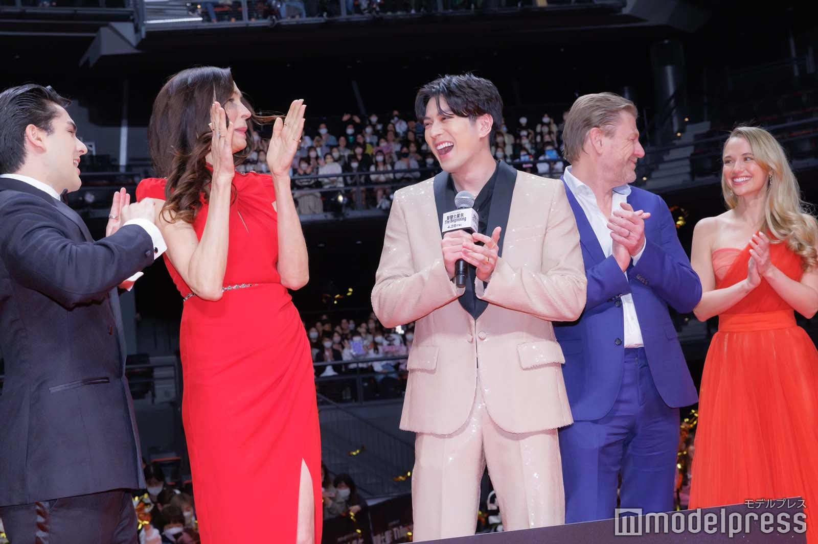 ディエゴ・ティノコ、ファムケ・ヤンセン、新田真剣佑、ショーン・ビーン、マディソン・アイズマン（C）モデルプレス