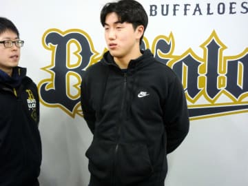 オリックス 台湾出身育成右腕・陳睦衡が再来日「支配下になれるよう頑張りたい」