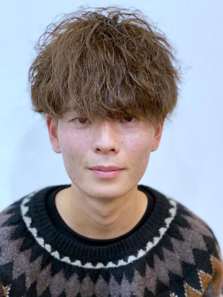 楢崎隼人（※「崎」は正式には「たつさき」）