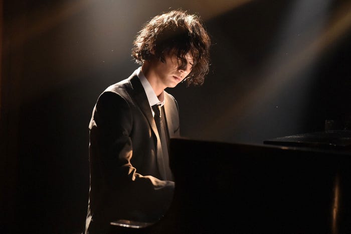 綾野剛/「コウノドリ」第1話より(画像提供:TBS)