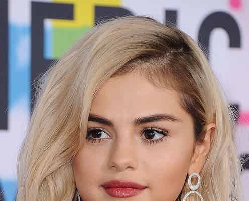 セレーナ・ゴメス、骨折し手術したことを告白