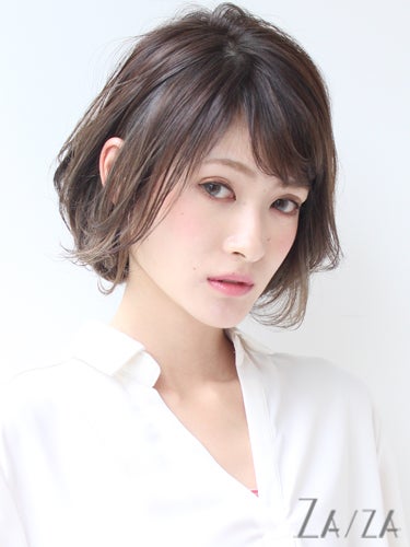 40代女性に似合うストレートボブって 美しさとかっこよさが叶う大人のヘアカタログ モデルプレス