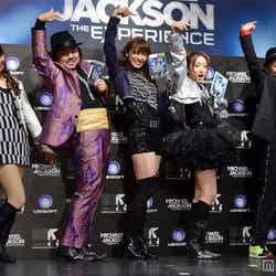 左から:椿姫彩菜、パパイヤ鈴木、秋元才加、梅田彩佳、西寺郷太