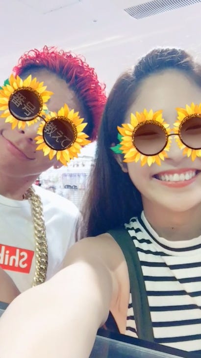 宮脇詩音の新曲「#どこでもシェア~girlyparty~」渋谷バージョンより(画像提供:avex)