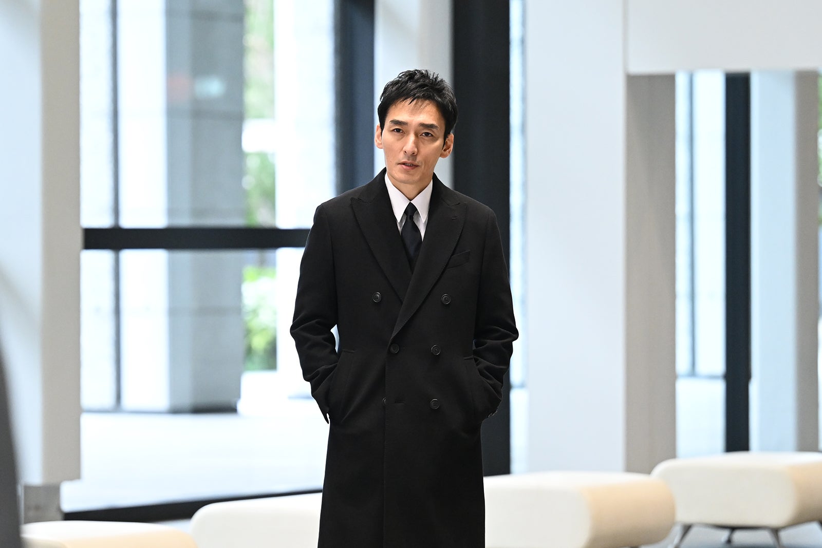 草なぎ剛 「罠の戦争」第10話より（C）カンテレ