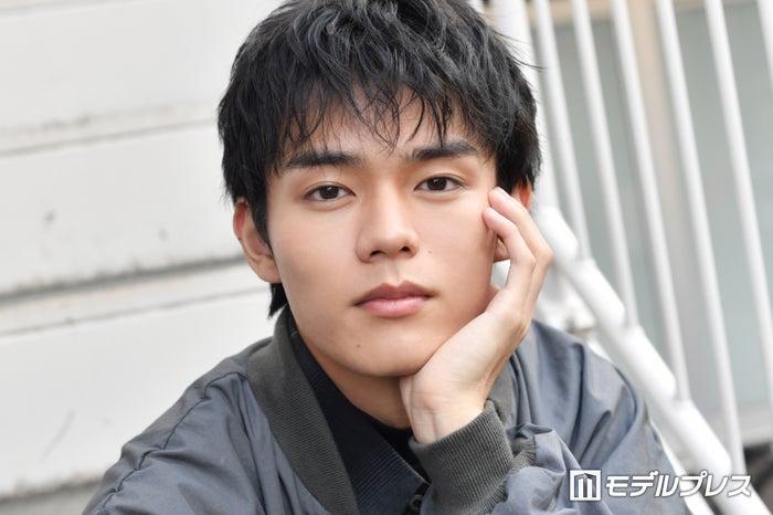 日向亘、有村架純・高橋海人らとの約束「姉ちゃんの恋人」“家族LINE”の存在「全部背中で見せてくれた」＜モデルプレスインタビュー後編＞
