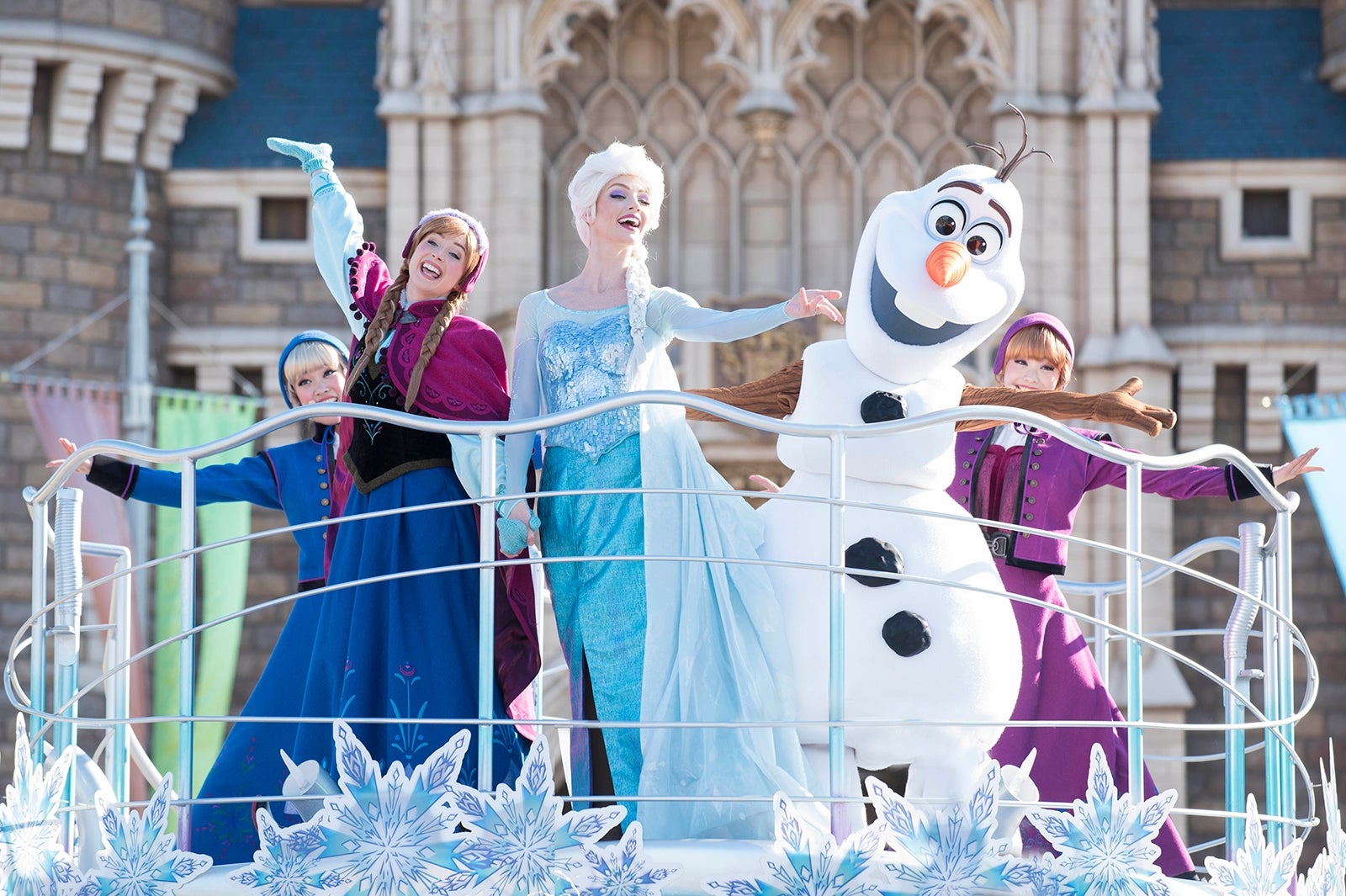 東京ディズニーランド「アナとエルサのフローズンファンタジー」 （C）Disney