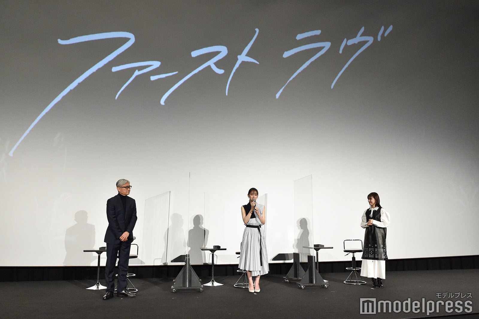 堤幸彦監督、北川景子、芳根京子（C）モデルプレス