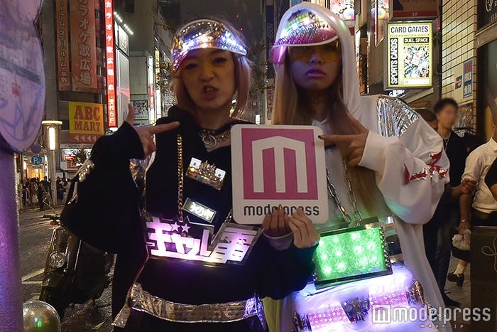 ギャル電:きょうこ、まお(C)モデルプレス