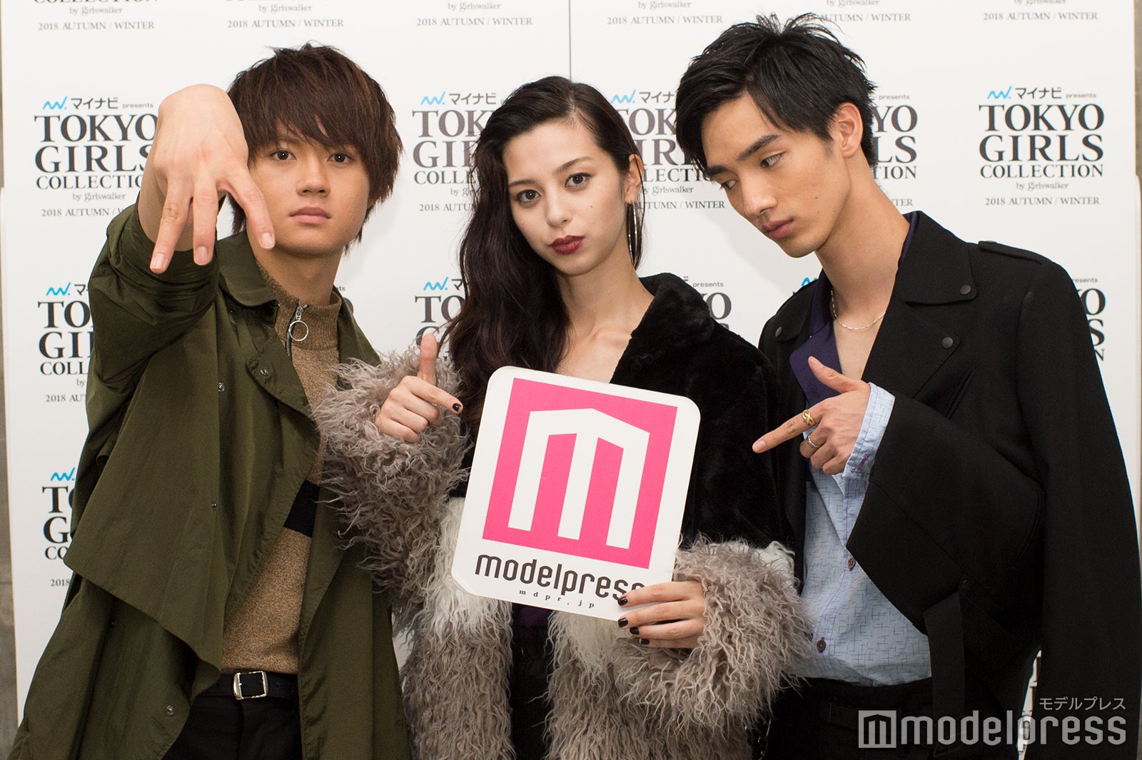 （左から）佐野勇斗、中条あやみ、清水尋也 （C）モデルプレス