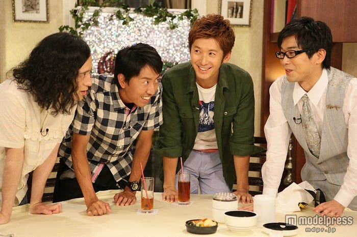 左から:又吉直樹(ピース)、福田充徳(チュートリアル)、寺田真二郎、山崎樹範/画像提供:関西テレビ