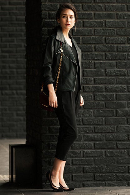 【SET】タック使いクロップドオールインワン+楕円×スティックデザインピアス「STYLEST」5,500円（税別）／画像提供：STYLEST