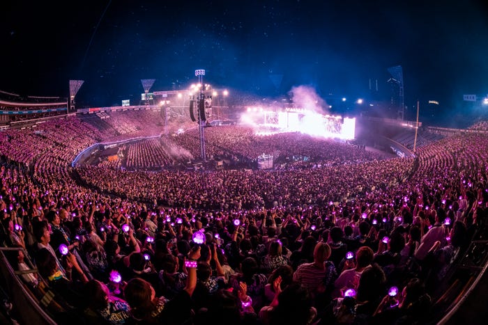 「Mrs. GREEN APPLE ゼンジン未到とヴェルトラウム〜銘銘編〜」 撮影:田中聖太郎