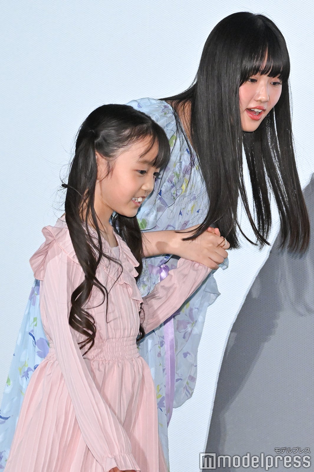 山根あん、原菜乃華 （C）モデルプレス