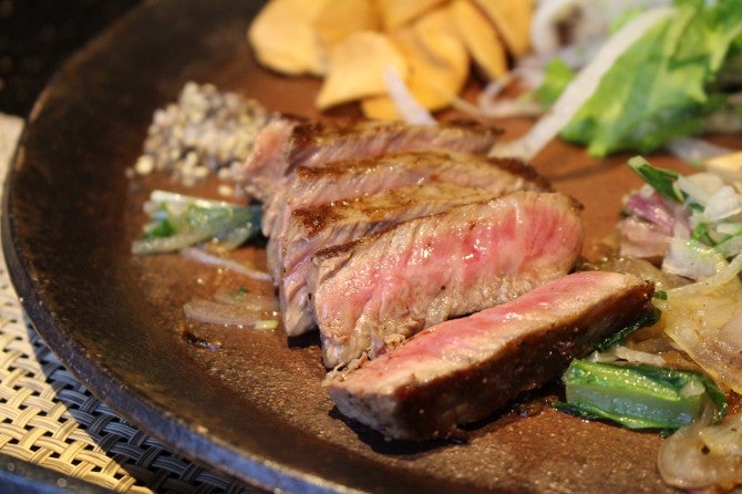 【体験レポ】銀座エリアでＡ5ランクの黒毛和牛が食べ放題!?　肉好きをうならせる「銀座のステーキ」