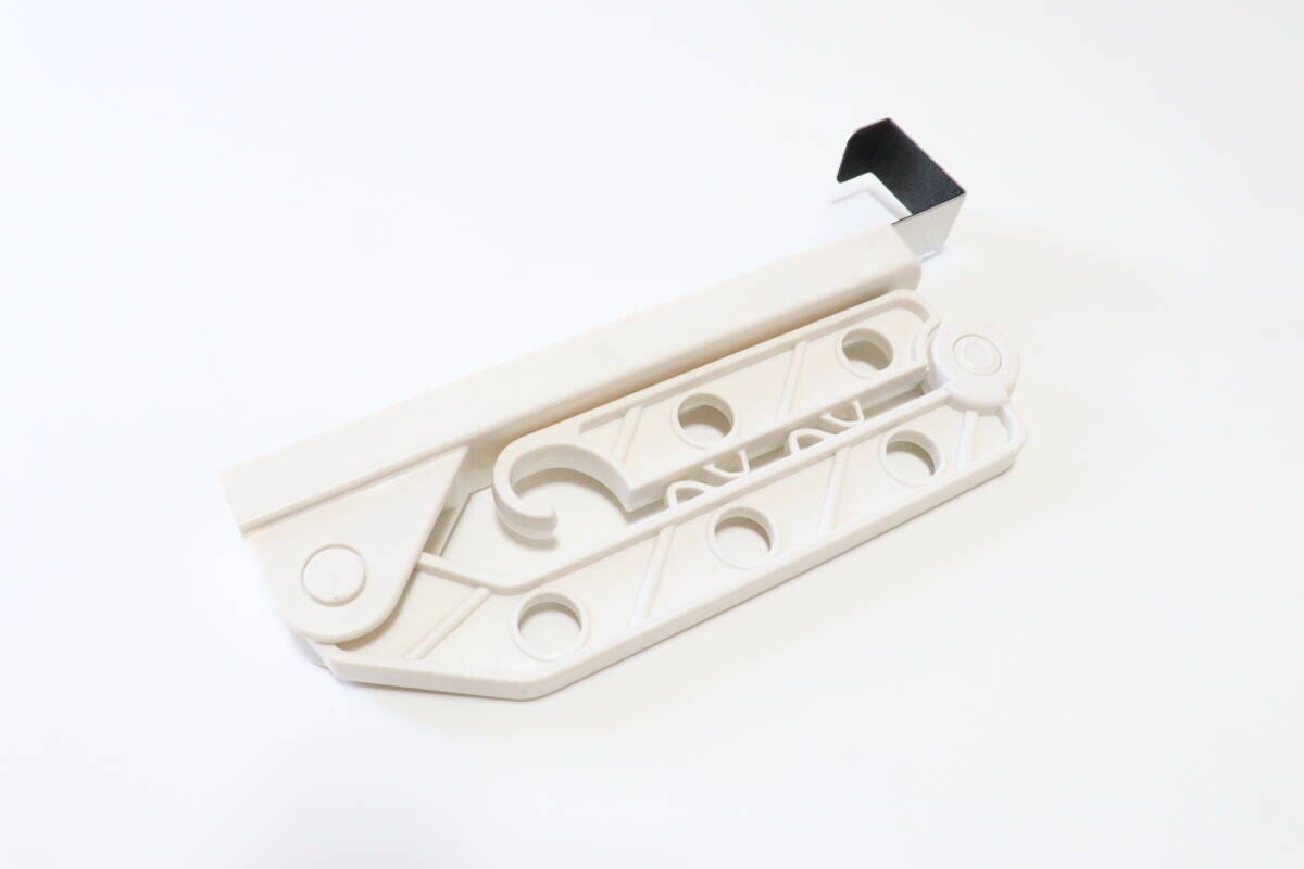 ダイソーのプチプラの折り畳み式物干しラック