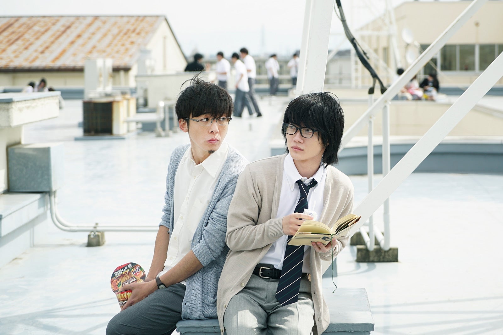 神木隆之介＆高橋一生の“昼休み”2ショットに反響「目の保養」「最高の癒やし」