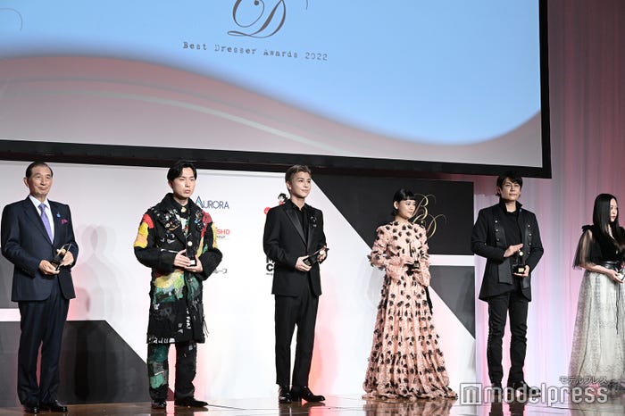 野本弘文氏(東急株式会社 代表取締役会長)、長坂真護氏、岩田剛典、杉咲花、メイガス、大水綾子氏(C)モデルプレス