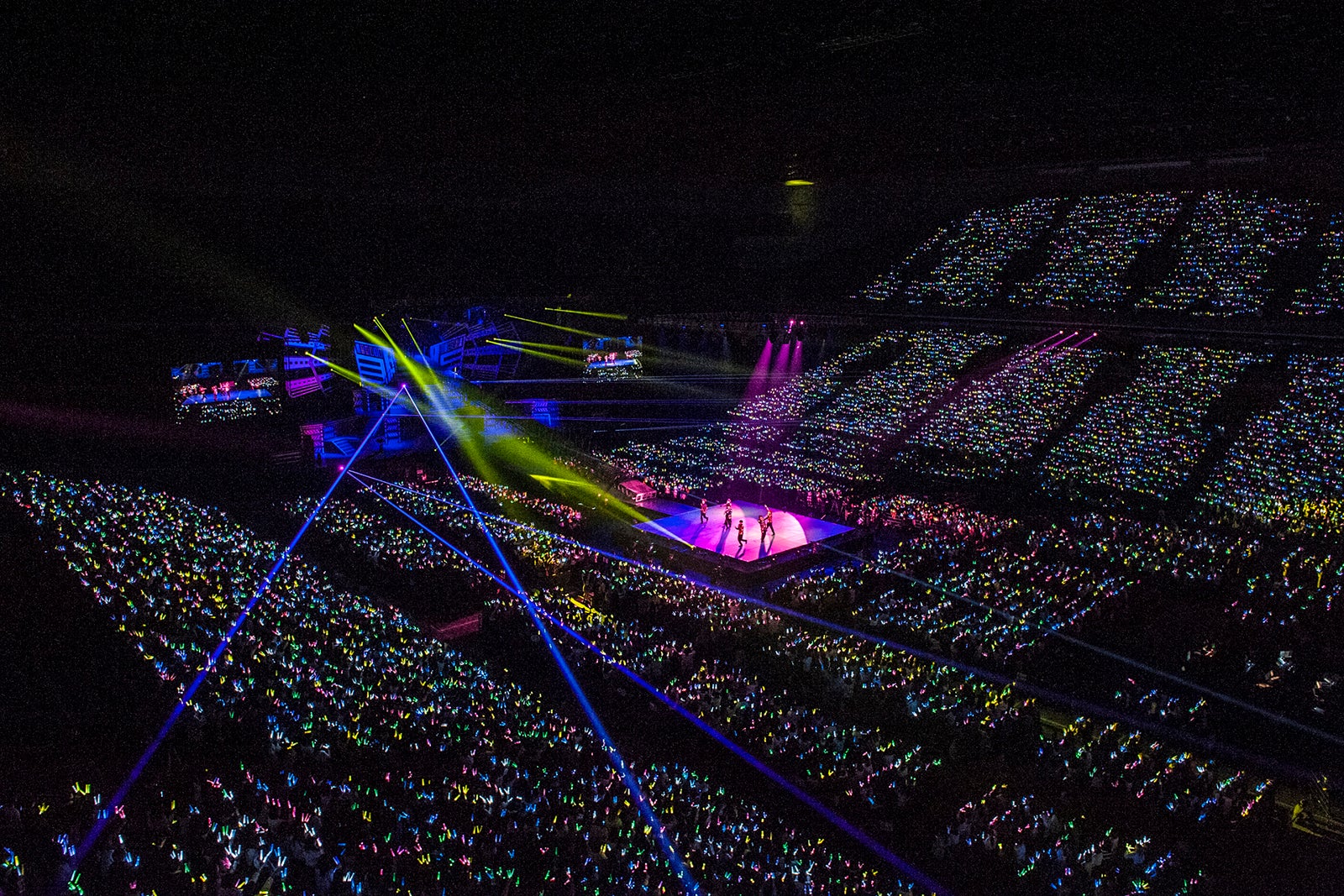 会場の様子（写真：米山三郎／深野照美／冨田望／山下陽子）