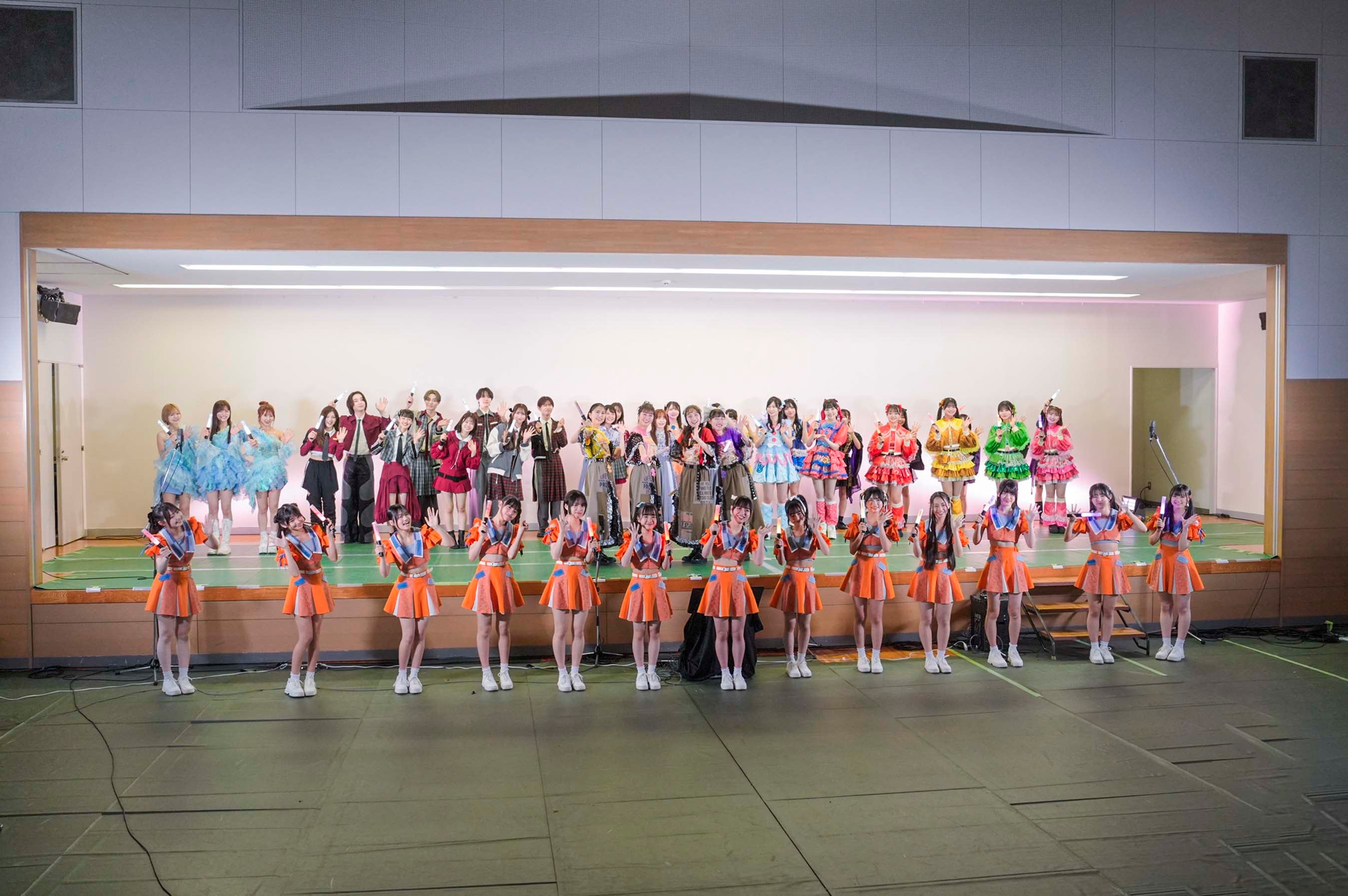 「ももクロ春の一大事2025 in 新発田市」緊急配信の様子（C）上飯坂一