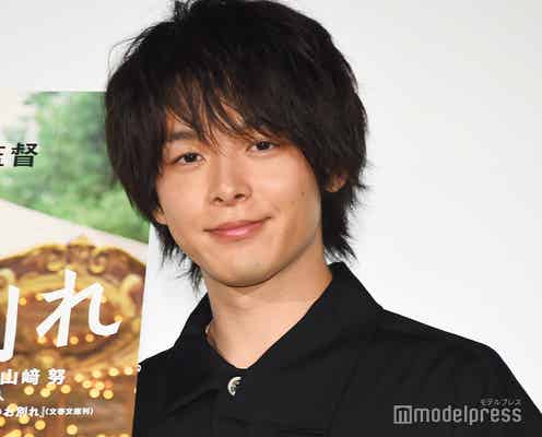 中村倫也、部屋着・寝癖・メガネの自宅動画に反響「朝から眼福」