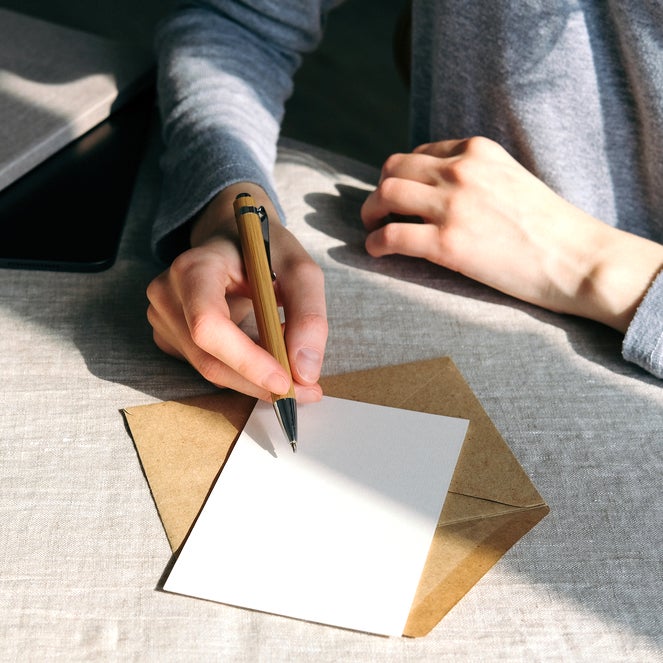 転職祝いに最適のメッセージまとめ 相手別に気持ちが届く例文をピックアップ モデルプレス