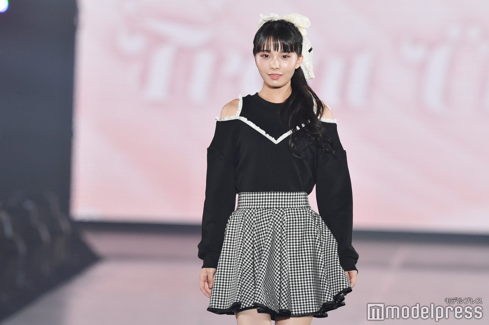 （C）モデルプレス