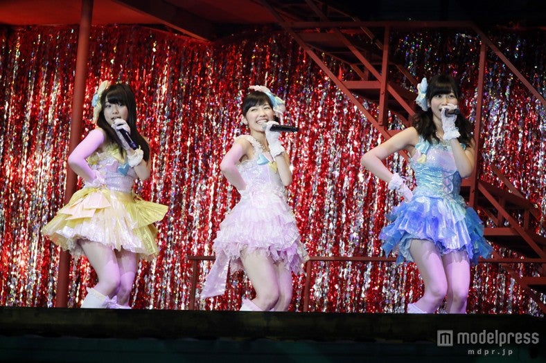 「AKB48 2013 真夏のドームツアー～まだまだ、やらなきゃいけないことがある～」ナゴヤドーム公演2日目より（C）AKS
