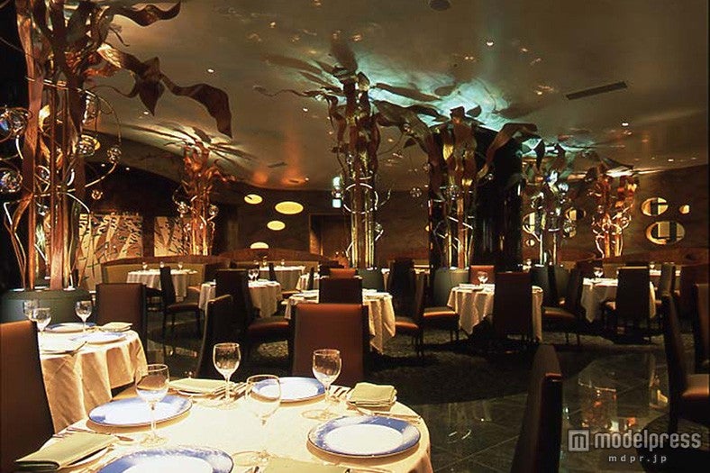 「オチェーアノ」店内（C）Disney