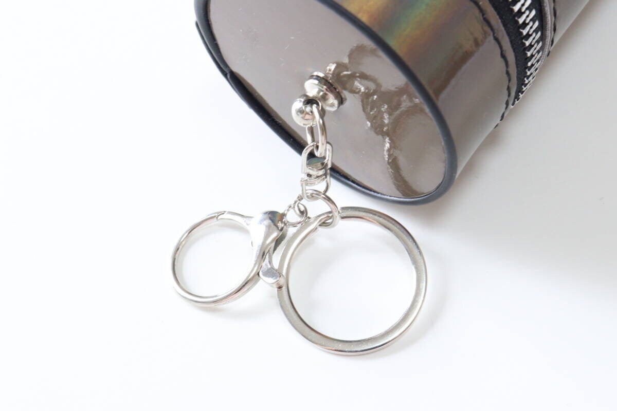 化粧品収納ポーチ　金具