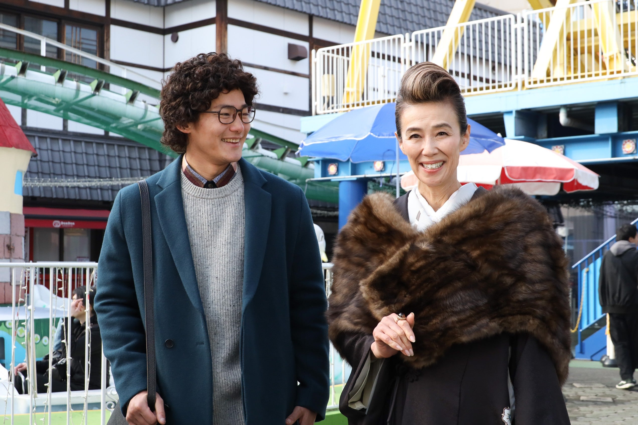 野村周平、萬田久子「婚活1000本ノック」第4話より（C）フジテレビ