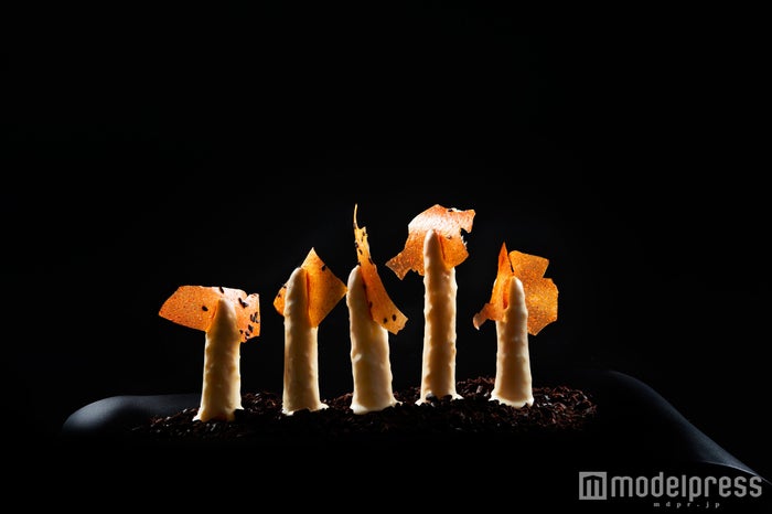 Asparagus，Morels Mushrooms，Artichokes Soup with Truffle Photocredit：FB_allwecandid