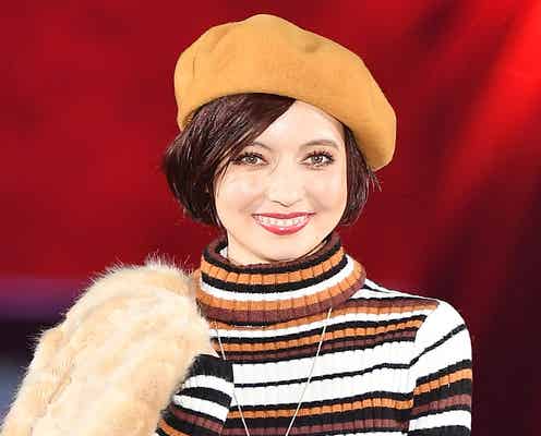 ベッキー、デビュー記念日に祝福&エール続々「ただただがんばります」