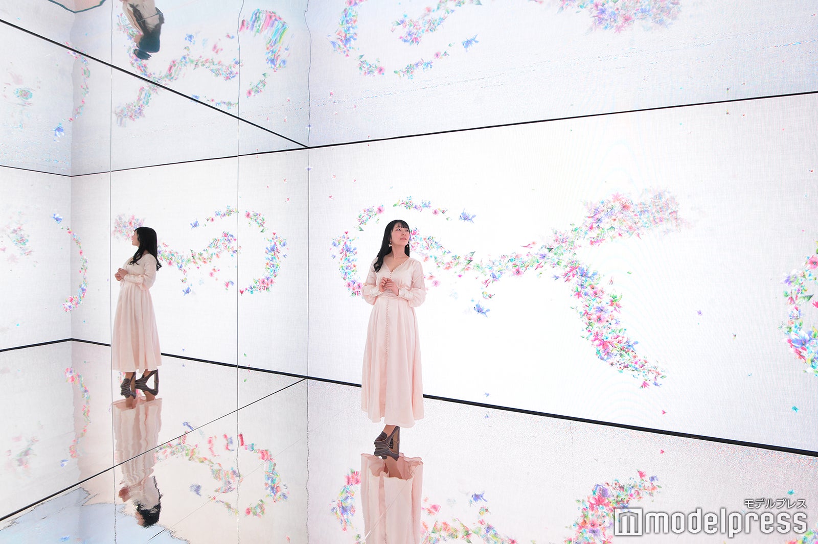 DIOR BLOOMING LOVE GARDEN -ディオール ブルーミング ラブ ガーデン- （C）モデルプレス