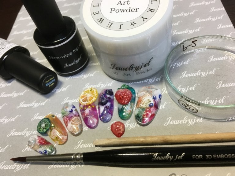 アイディア次第！アクセサリーパーツにもネイルパーツにも。