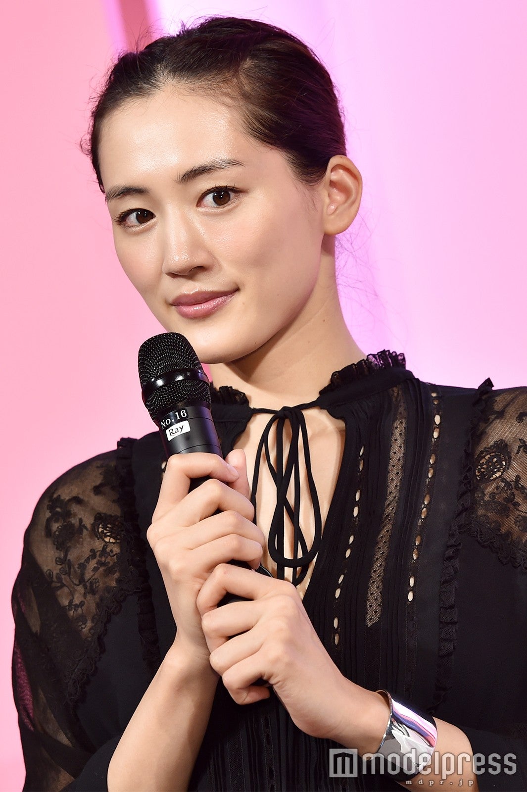 綾瀬はるか（C）モデルプレス