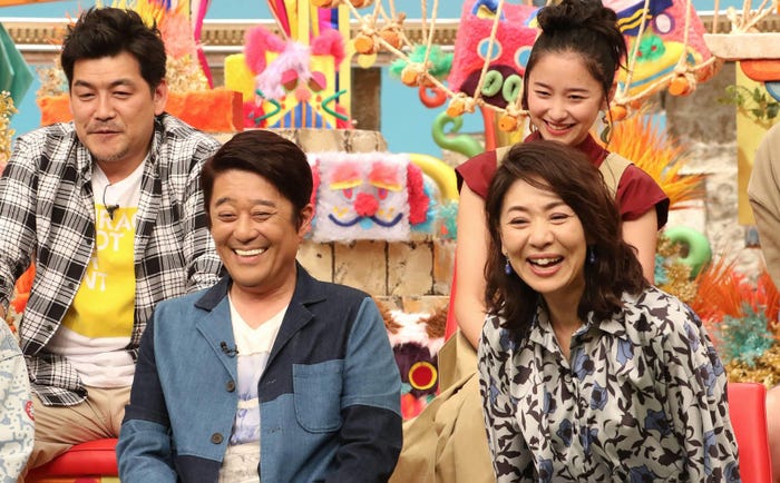(上段左から)富澤たけし、堀田真由 (下段左から)坂上忍、片平なぎさ (C)フジテレビ