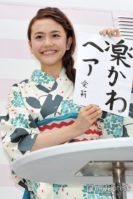 この夏挑戦したいヘアを紹介
