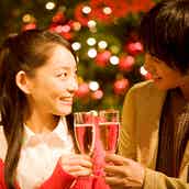 クリスマスは残業 44 のカップルが イブを一緒に過ごさない と判明 モデルプレス