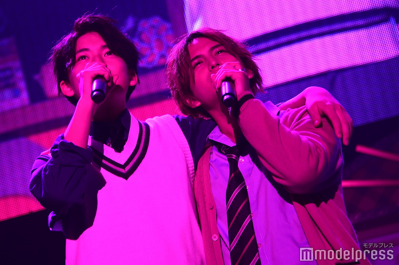 高橋文哉（ふみふみ）、中島健（けんけん）（C）モデルプレス