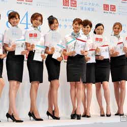 原幹恵(中央)、モデルガールズ(左から)中村さくら、藤本恵理子、苫米地玲奈、尾花貴絵、春輝、蓑島宏美、滝元吏紗、河合ひかる