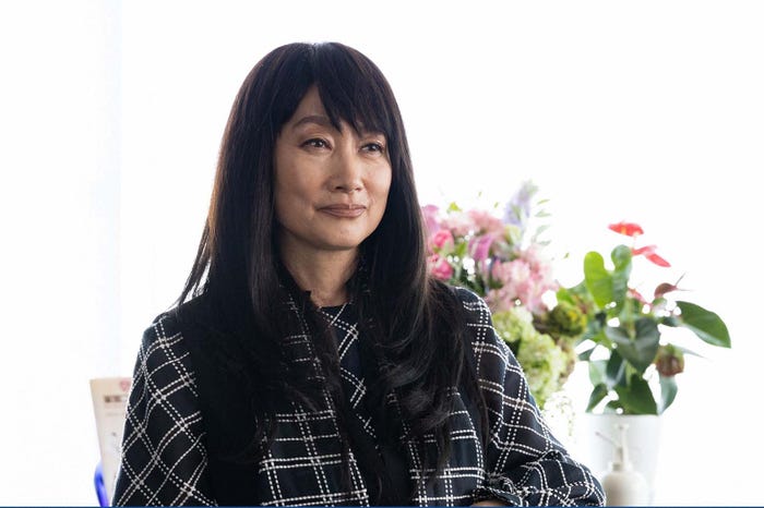 余貴美子「トリリオンゲーム」第3話より(C)TBS/撮影:高橋裕子
