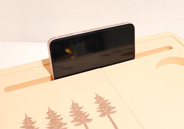 宝島社の付録のムーミンの折りたたみテーブル