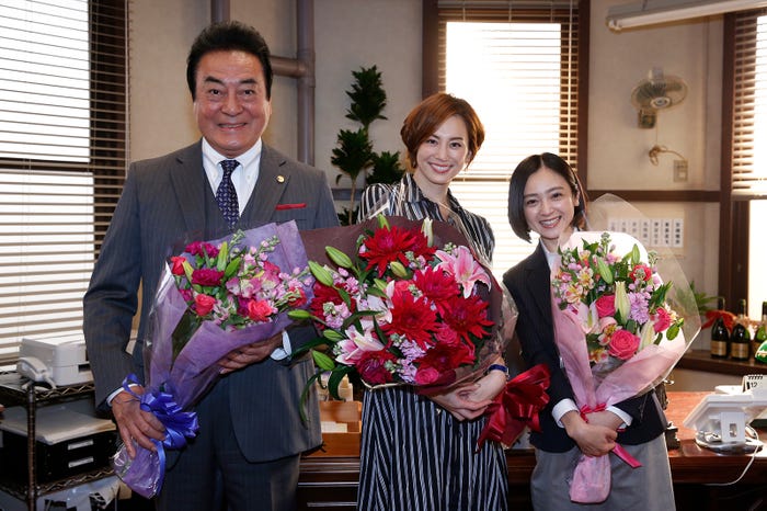 高橋英樹、米倉涼子、安達祐実(C)テレビ朝日