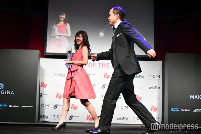 鈴木愛理、齊藤司 (C)モデルプレス