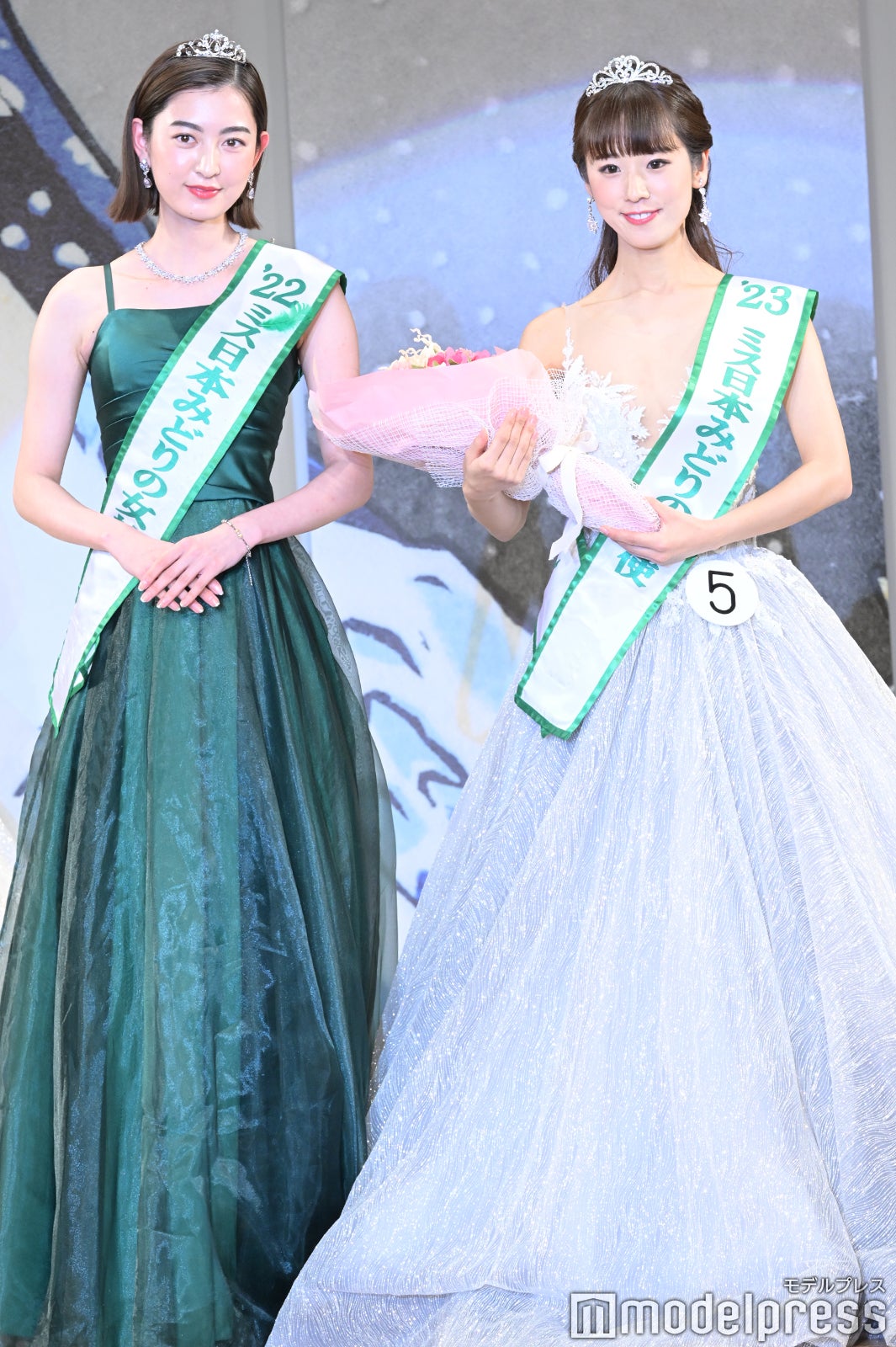 成田愛純さん、上村さや香さん （C）モデルプレス