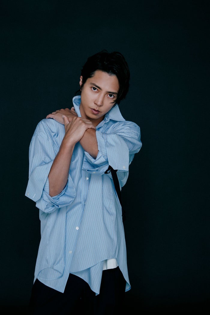 山下智久、TXTテヒョンとのコラボ実現 作詞楽曲が主演ドラマ挿入歌に決定＜ブルーモーメント＞
