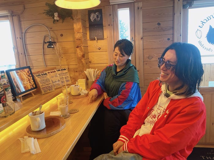 友近、安田章大(C)HBCテレビ