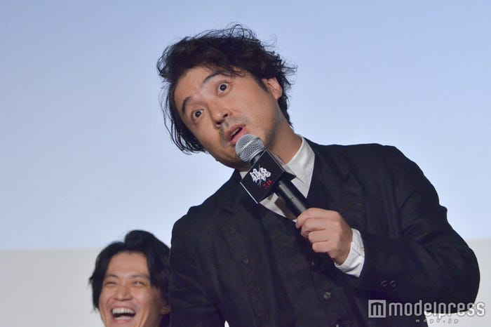 “まーきのっ”芸を披露して観客を喜ばせたムロツヨシの一幕 (C)モデルプレス